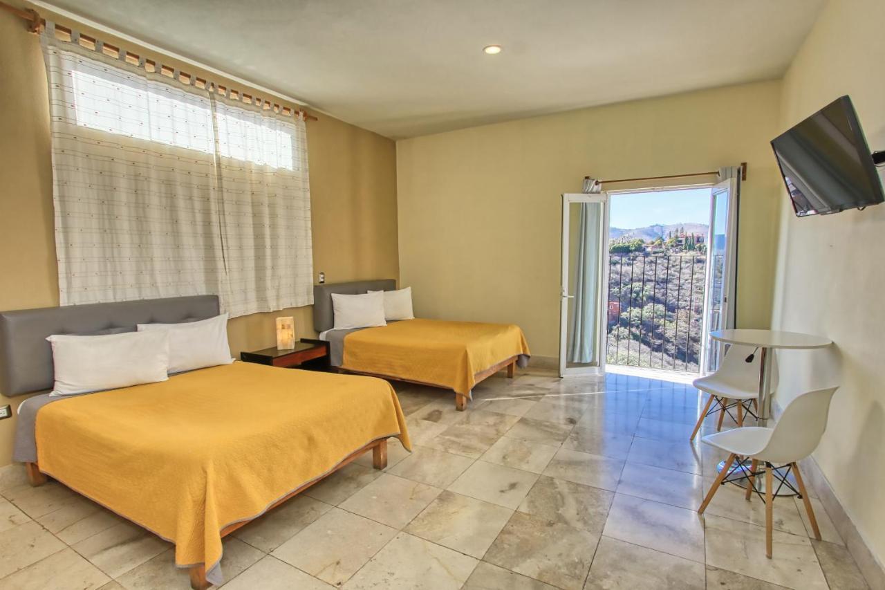 La Vista Hotel Guanajuato Phòng bức ảnh